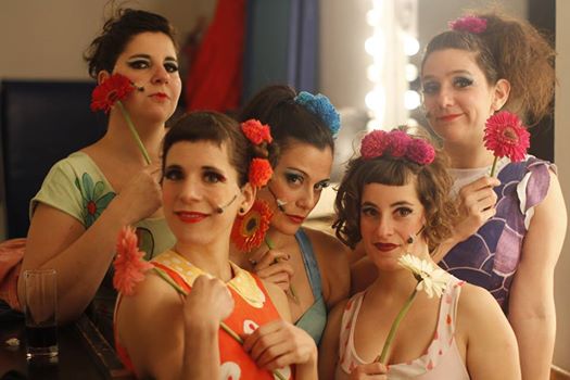 Vuelve Ciertas petunias al teatro – Qué hermosa kermesse – Sábados en El Marechal
